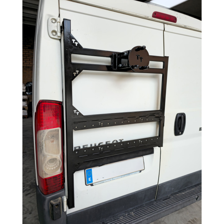 Soporte rueda repuesto + accesorios puerta izquierda para BOXER / DUCATO / JUMPER (2ª Y 3ª GEN)